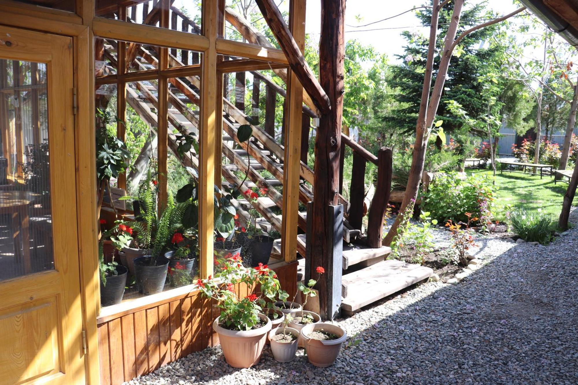 Happy Nomads Yurts & Hostel Karakol Exterior foto